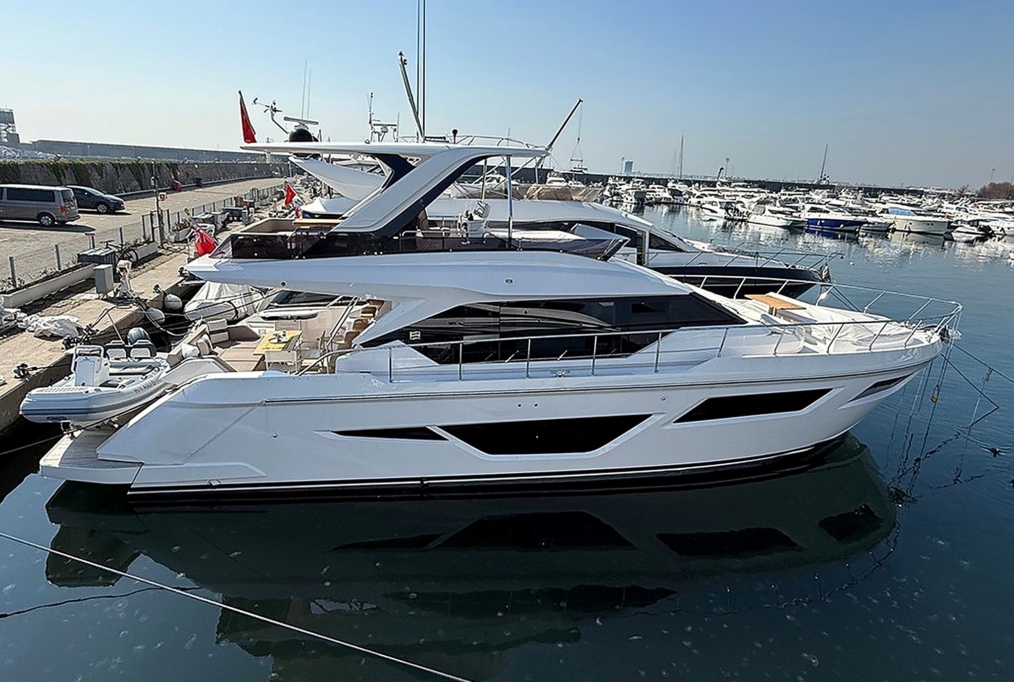 Ferretti 580 — 2