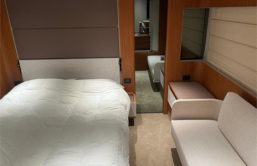 Ferretti 670 — 5