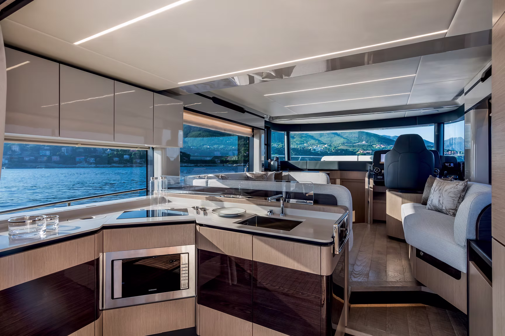2019 Absolute Navetta 48 — 6