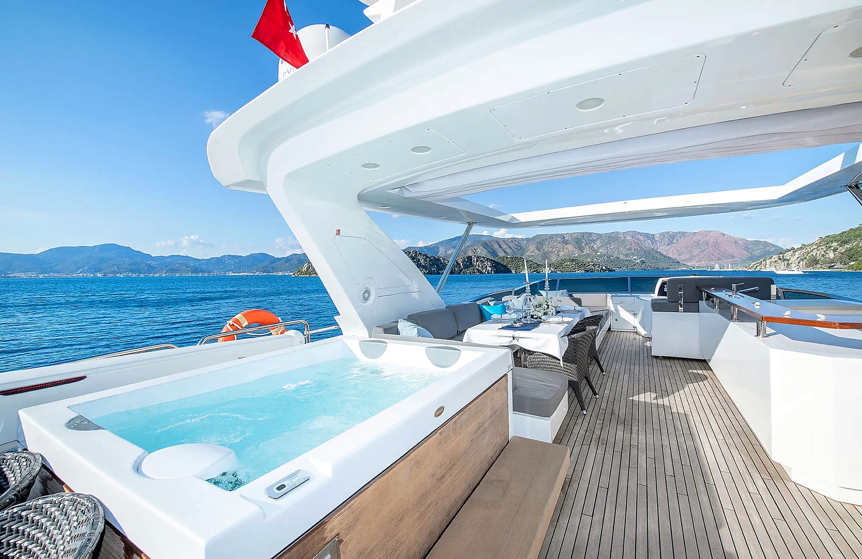 Azimut 84 Fly — 5