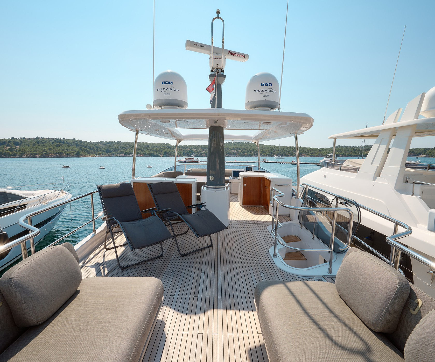 Azimut Magellano 66 — 3