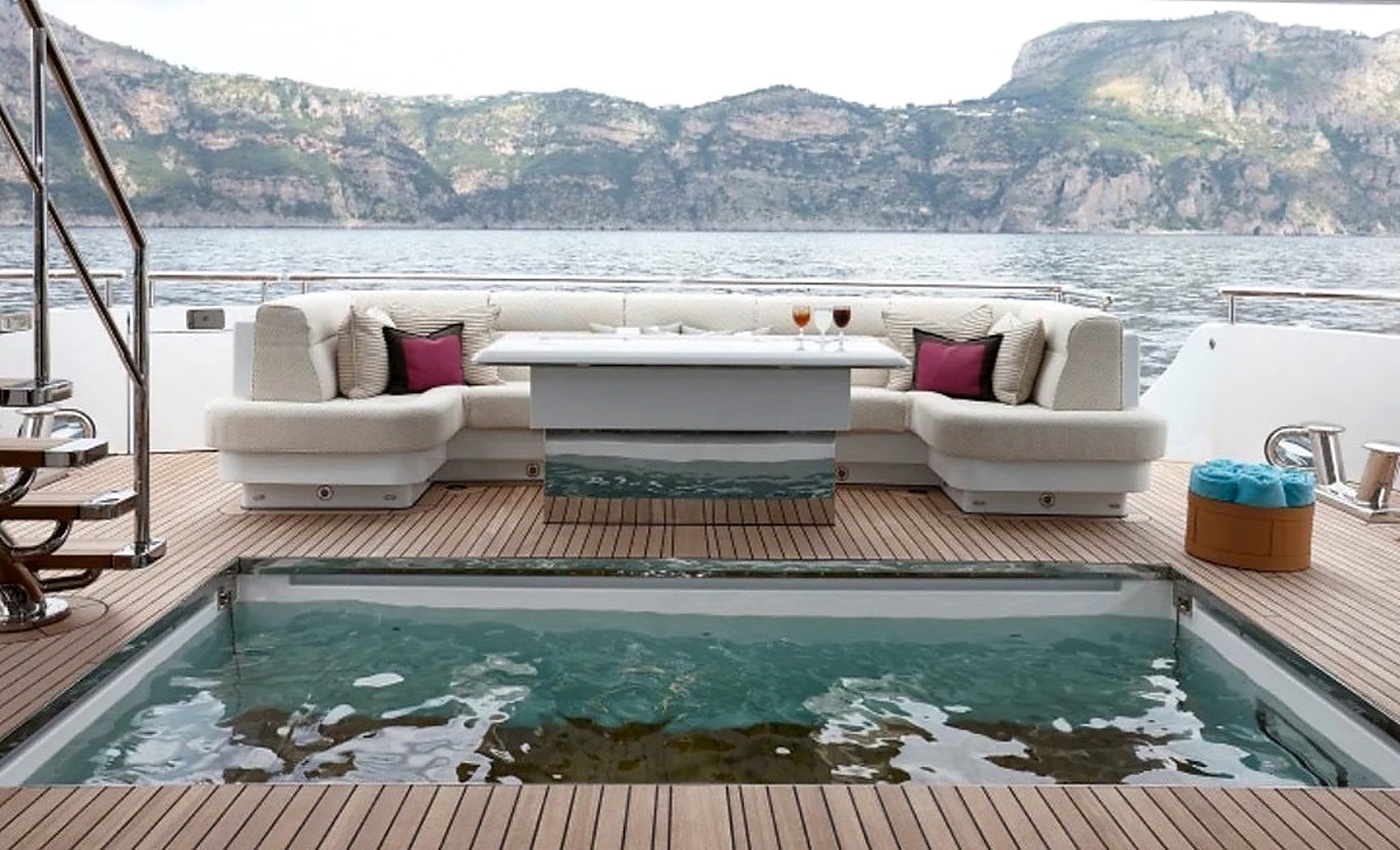 Feadship 44M — 4
