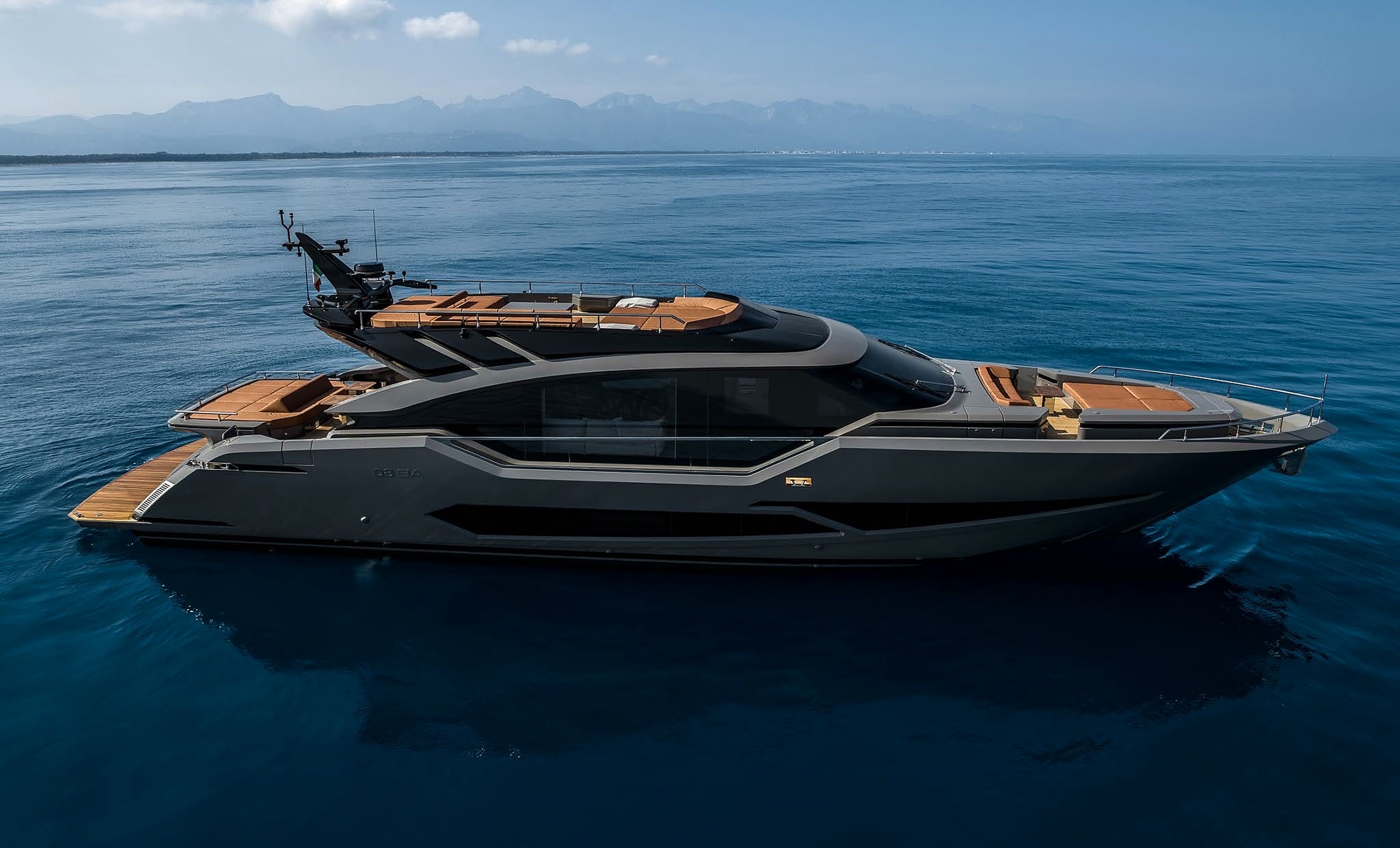 AB Yachts AB80 — 2