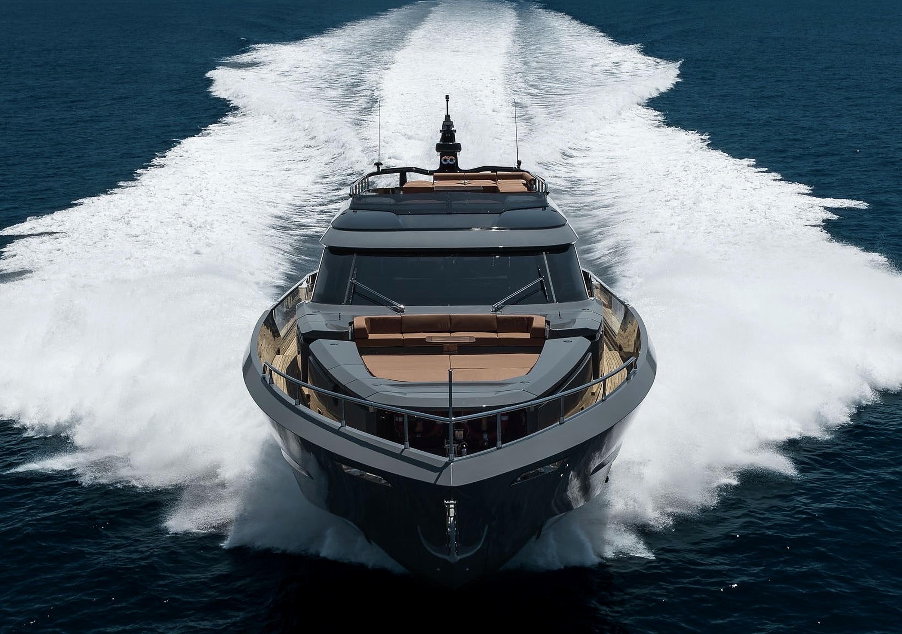 AB Yachts AB80 — 5