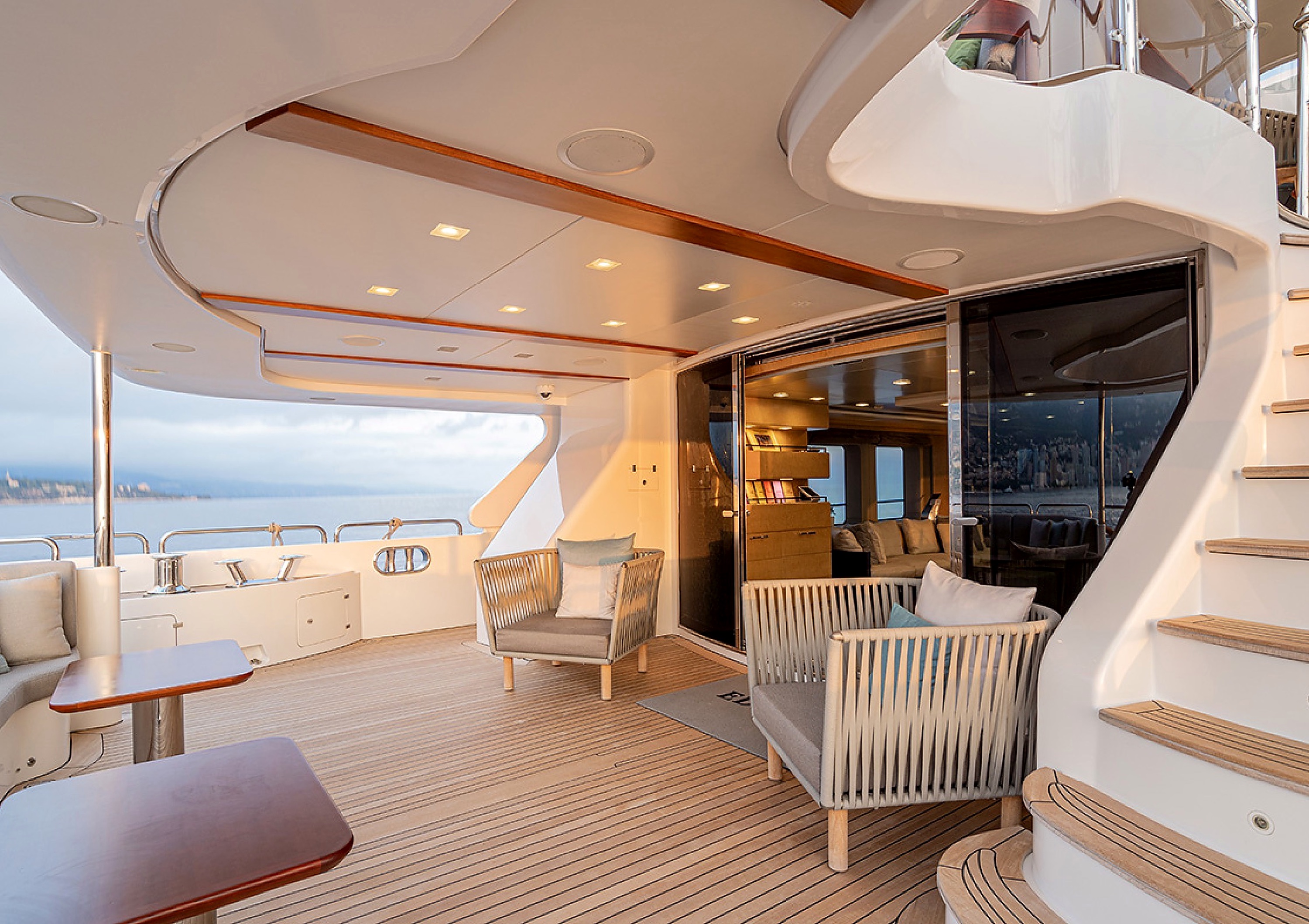 Benetti Classic 121 — 4