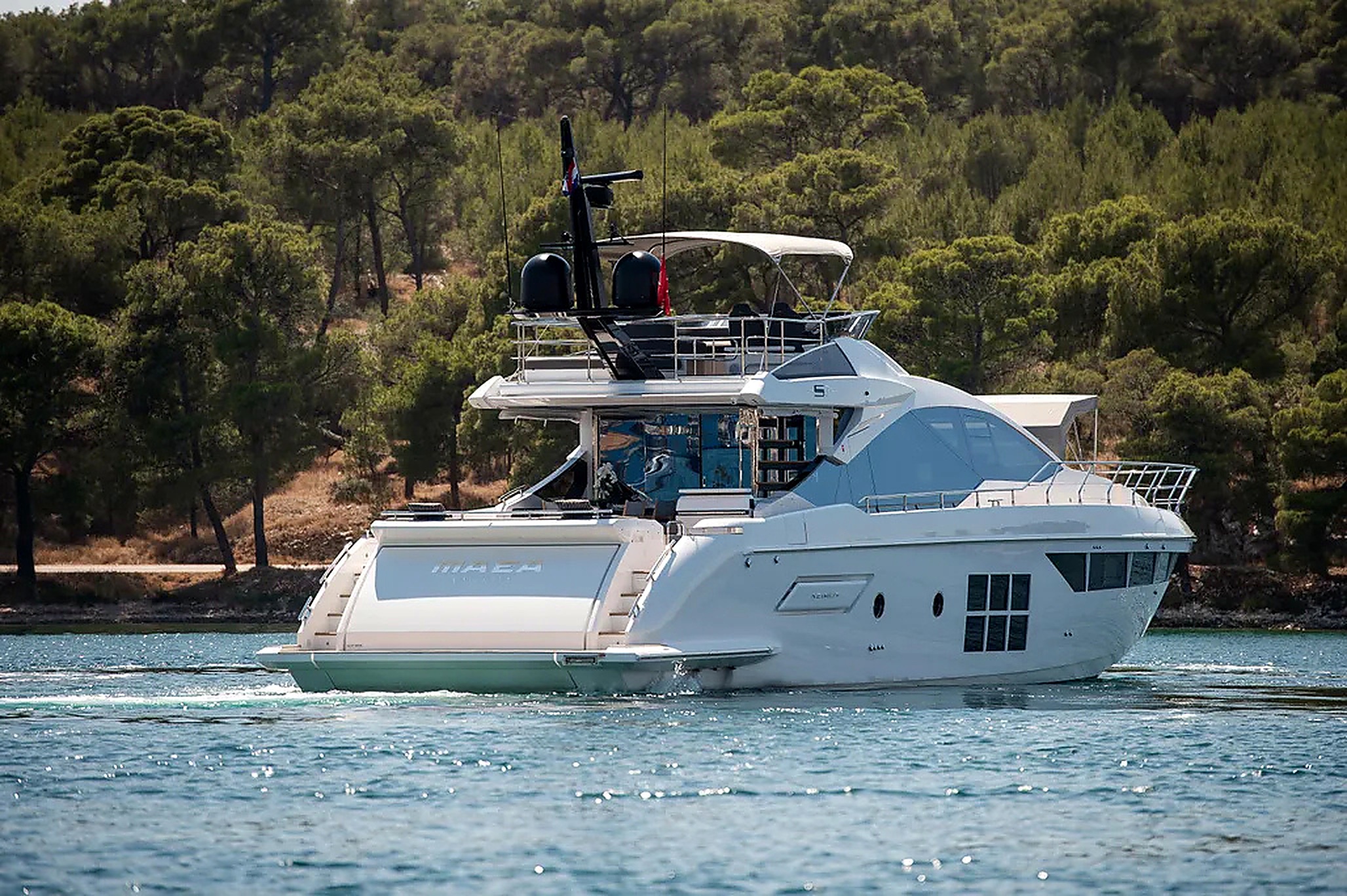 Azimut S7 — 4